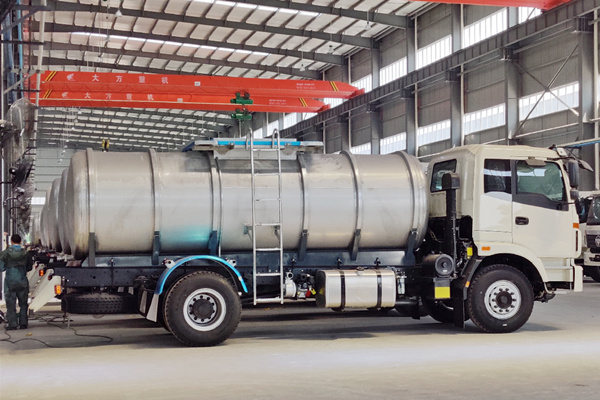 SS316 material 12000L potable water bowser