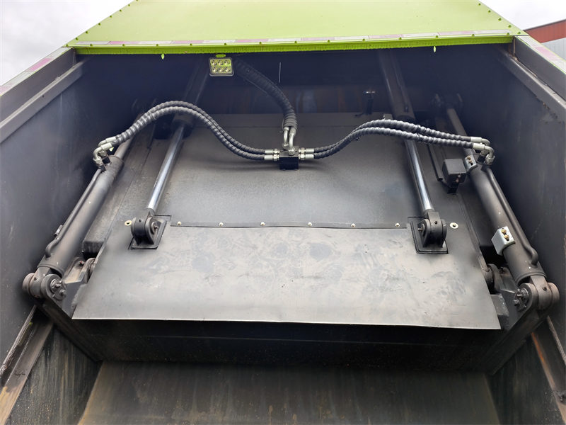 Howo garbage compactor truck