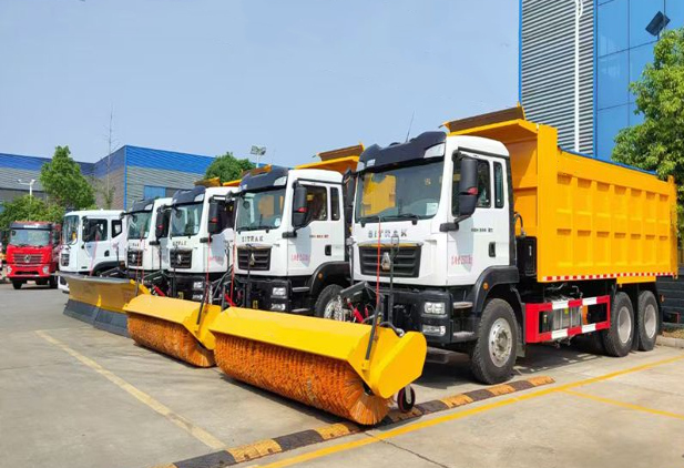 4 UNITS SINOTRUK 6x4 multi-function snowplow 