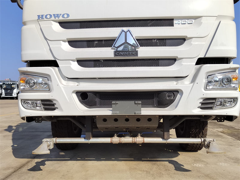 HOWO 20000L water tank truck