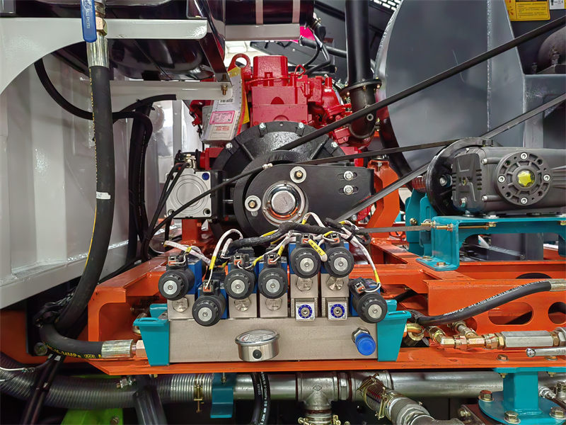 Howo road sweeper truck