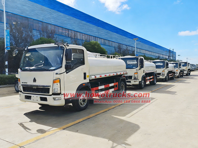 HOWO water tanker lorry delivery