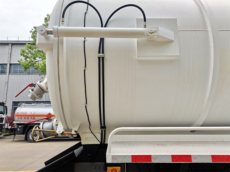 HOWO 20000L sewage tank truck