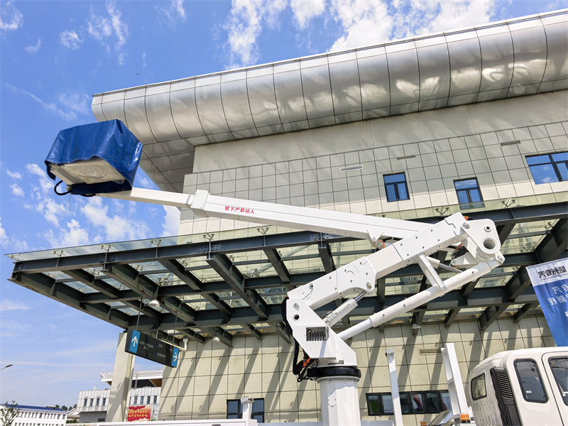 HOWO aerial platform truck